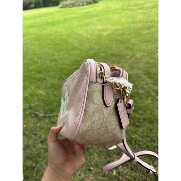 Disney X Coach 101 Dalmatians Signature Pink Pebbled Leather Crossbody Purse New - Picture 4 of 9
